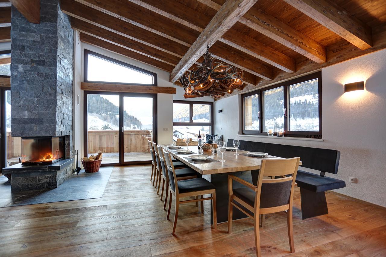 Chalet Bella เพทท์นอย อัม อาร์ลแบร์ก ภายนอก รูปภาพ