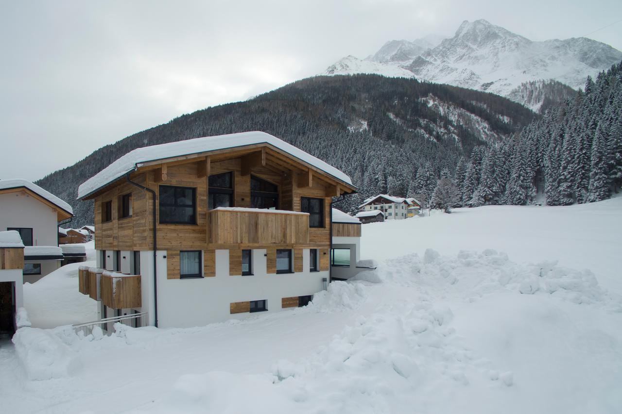Chalet Bella เพทท์นอย อัม อาร์ลแบร์ก ภายนอก รูปภาพ